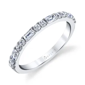 14K White Gold Straight Baguette And Round Diamond Band