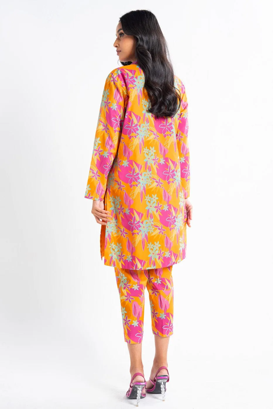 2 Pc Printed Lawn Suit With Cambric Trouser