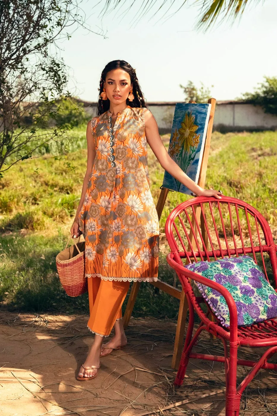 2 Pc Printed Lawn Suit With Cambric Trouser