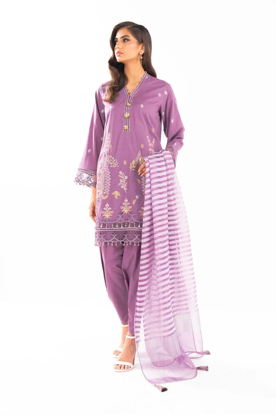 3 Pc Embroidered Lawn Suit With Yarn Dyed Dupatta