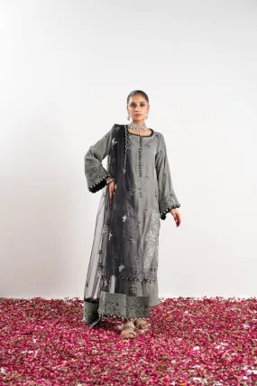 3 Pc Embroidered Velvet Suit With Poly Net Dupatta