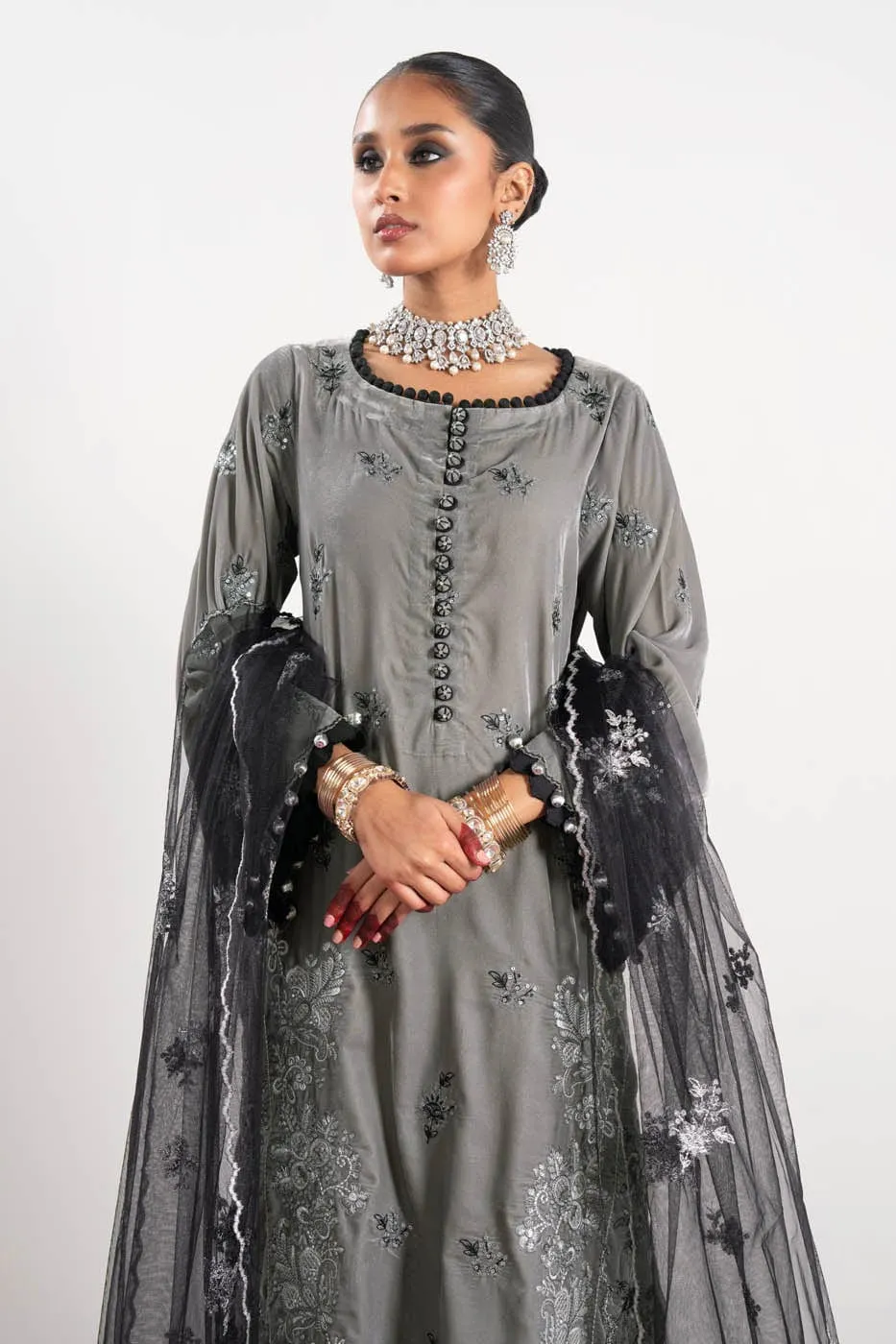 3 Pc Embroidered Velvet Suit With Poly Net Dupatta