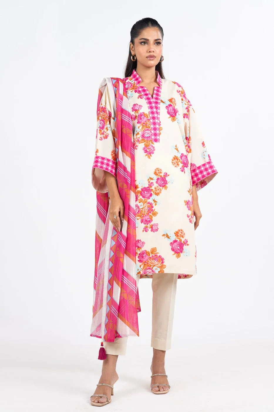 3 Pc Printed Lawn Suit With Yarn Dyed Dupatta