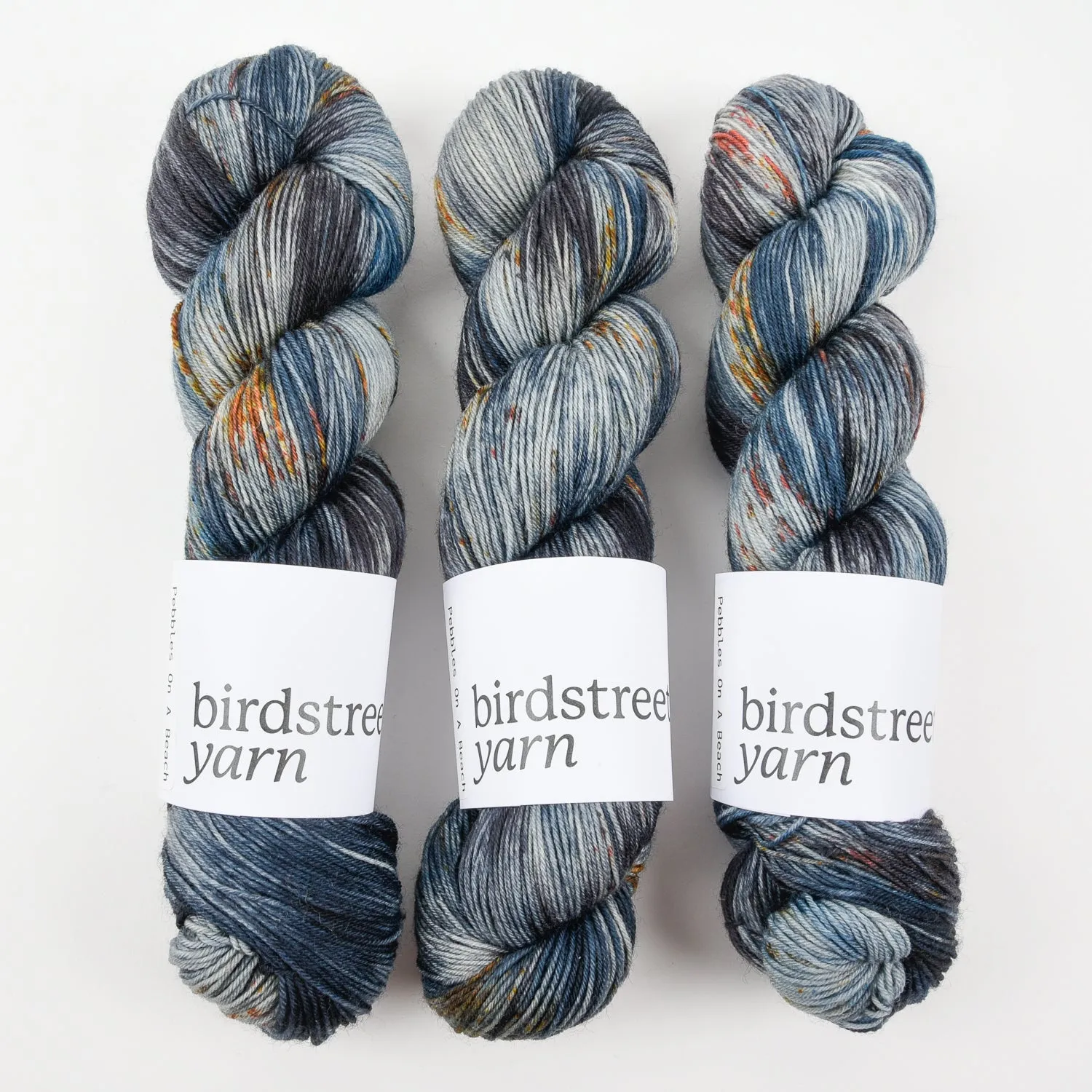 BIRDSTREET BFL - PEBBLES ON A BEACH