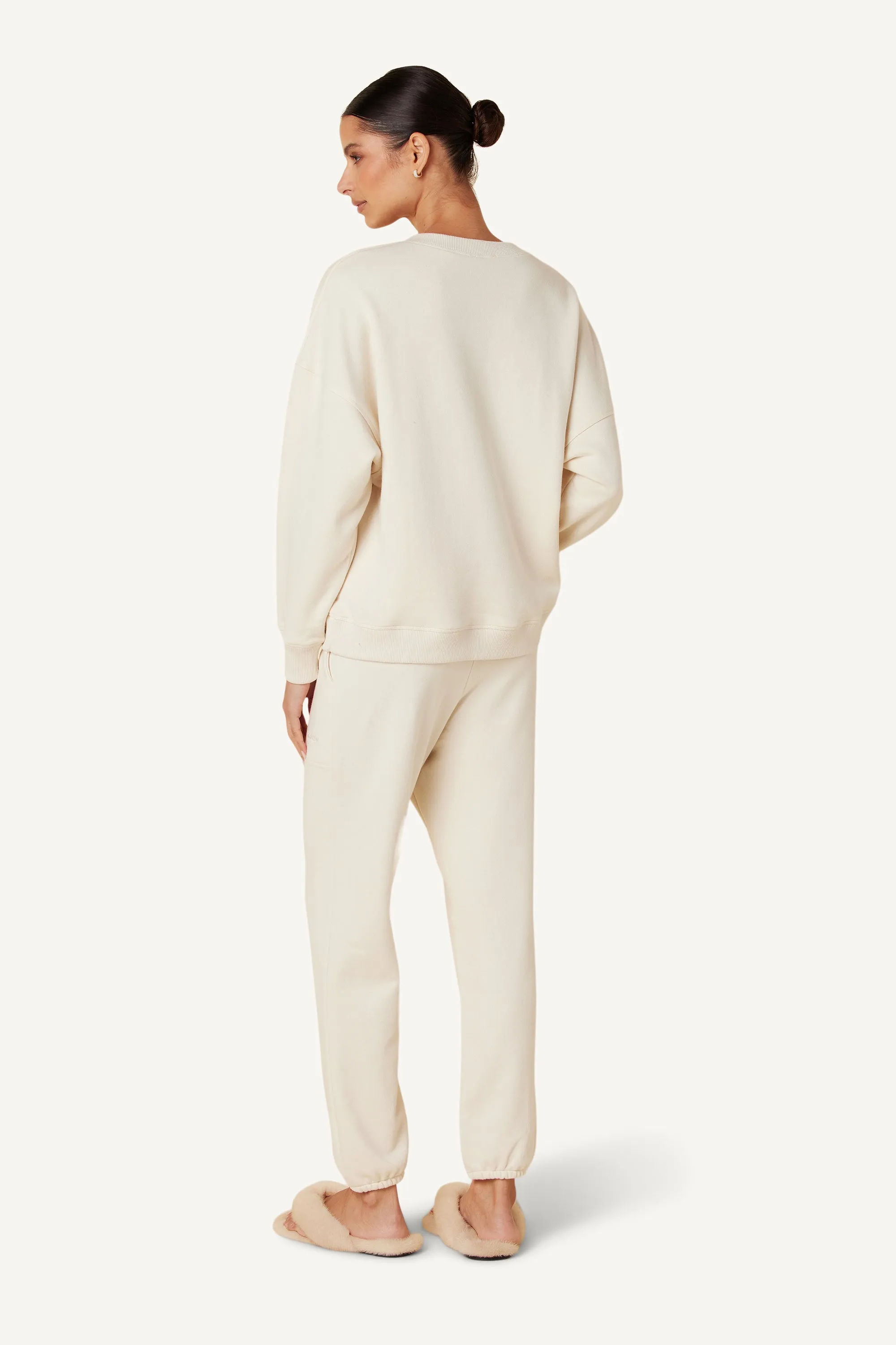 ROMY CLASSIC SWEATSHIRT  | GARDENIA