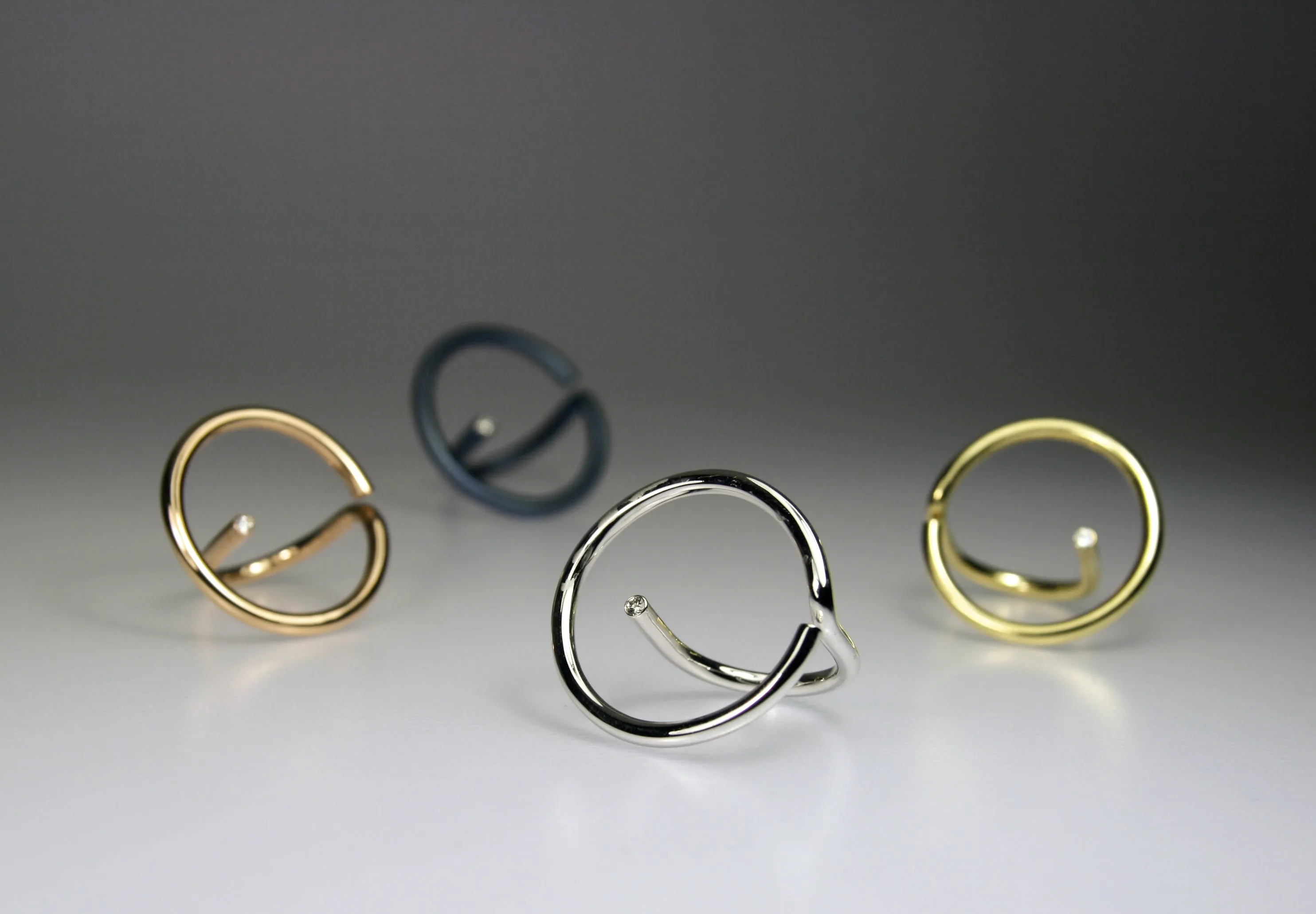 Round & Round H5A Ring