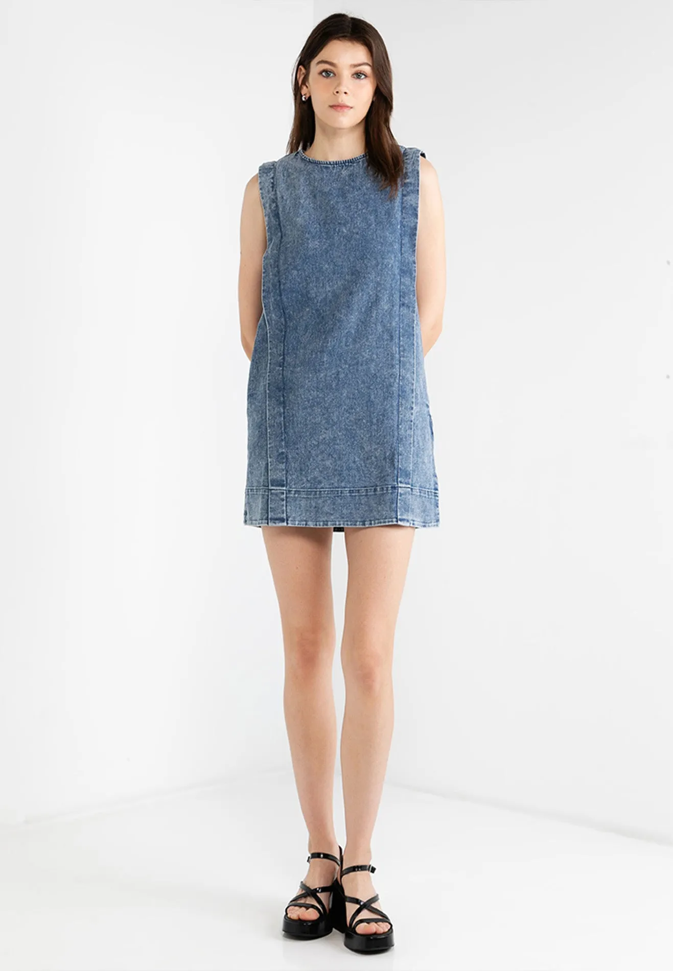 VOIR JEANS Hey Summer Collection: Short Sleeveless Denim Dress